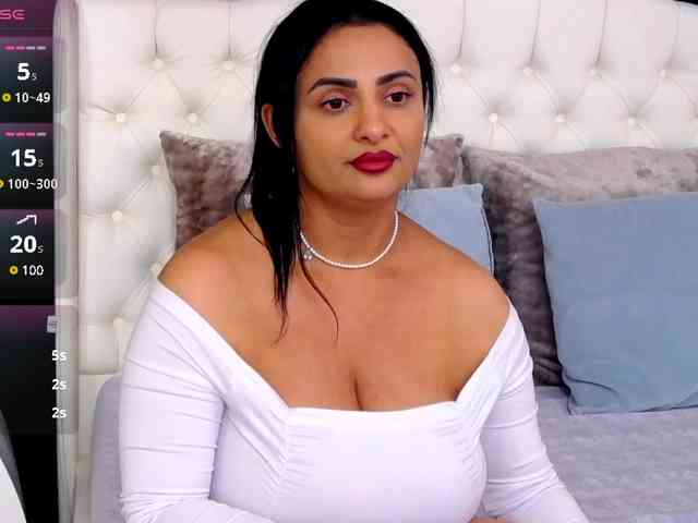 ScarletBarnes webcam