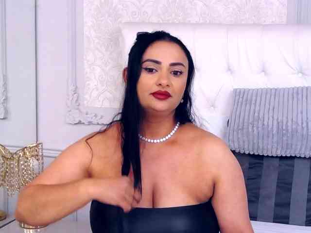 ScarletBarnes webcam