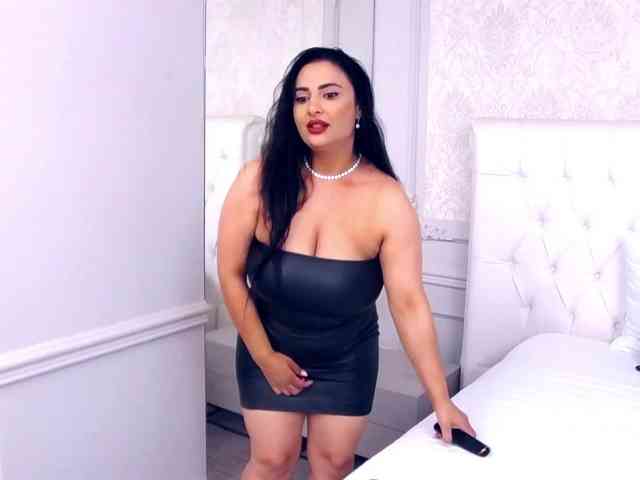 ScarletBarnes webcam