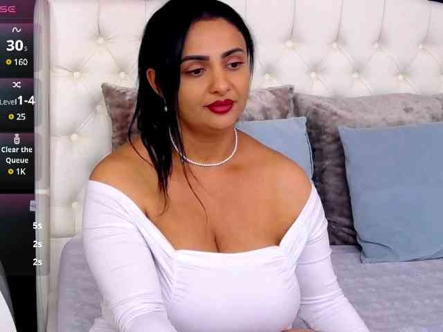 ScarletBarnes webcam
