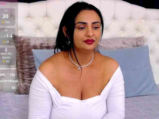 ScarletBarnes webcam