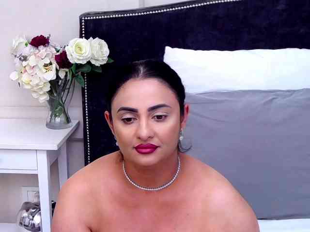ScarletBarnes webcam