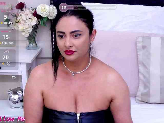 ScarletBarnes webcam