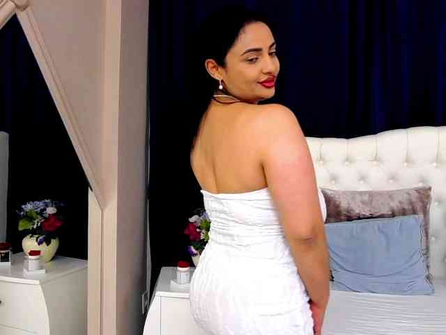 ScarletBarnes webcam