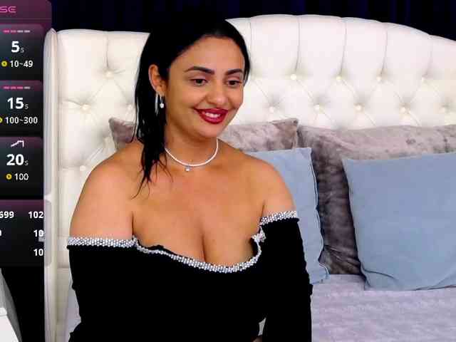 ScarletBarnes webcam