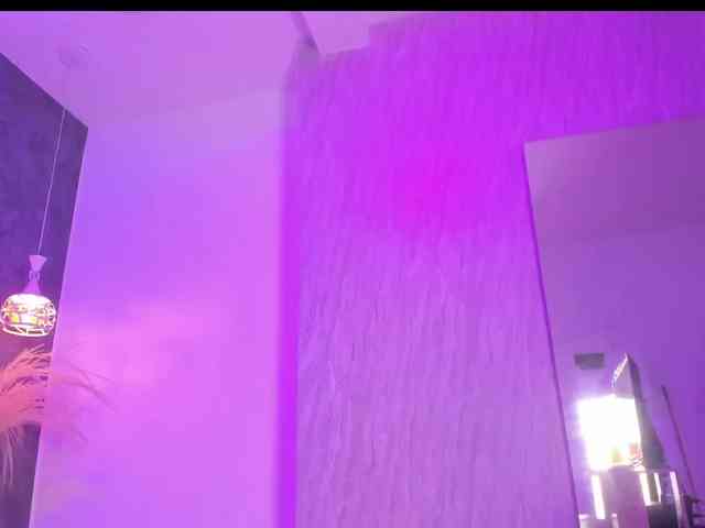 LanaaMatthews webcam