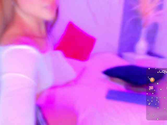 LanaaMatthews webcam