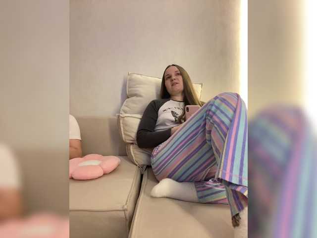 Annafirepussy's BongaCams show and profile