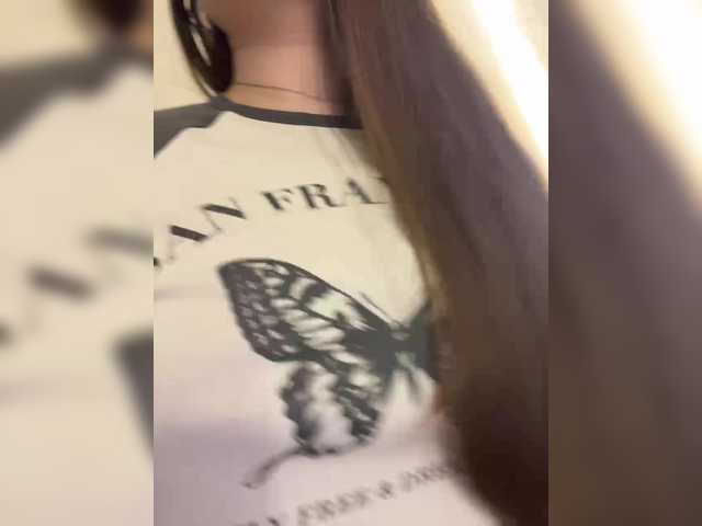 Annafirepussy's BongaCams show and profile