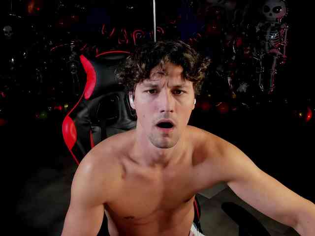 dirty-boss Live Webcam on {site_name}