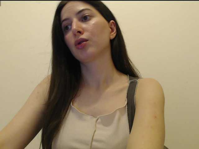 Hot-lina's BongaCams show and profile