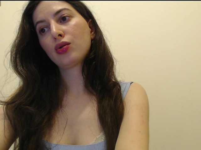 Hot-lina's BongaCams show and profile
