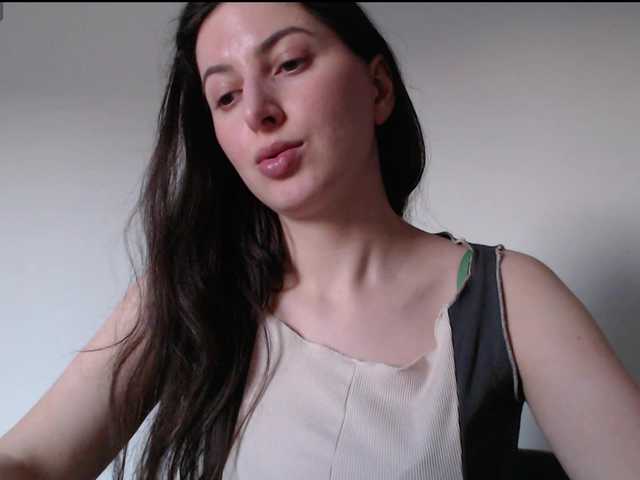 Hot-lina's BongaCams show and profile