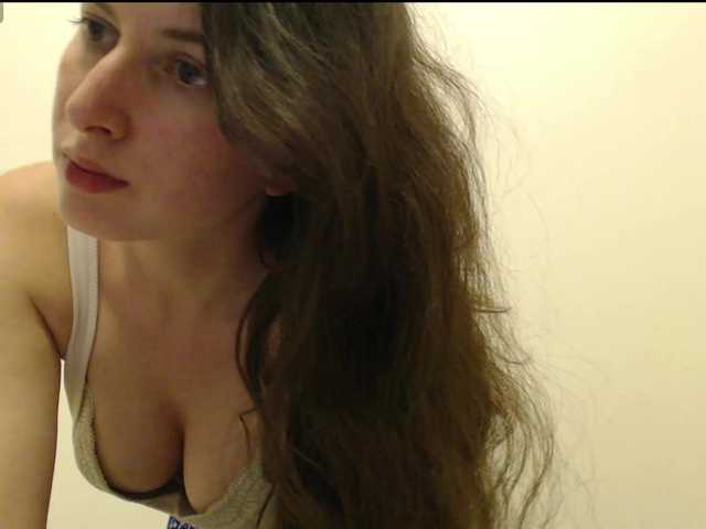 Hot-lina's BongaCams show and profile