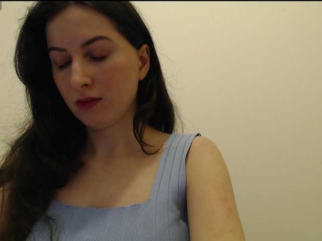 Hot-lina's BongaCams show and profile