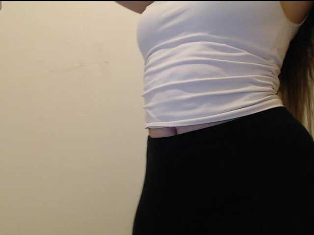 Hot-lina's BongaCams show and profile