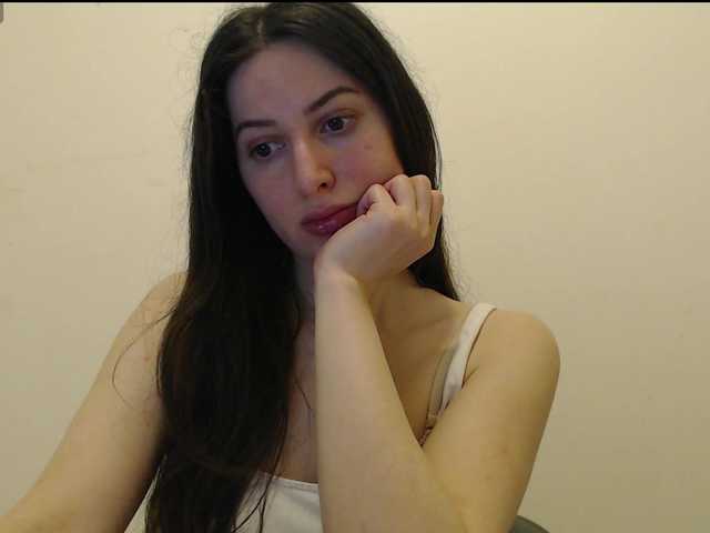 Hot-lina's BongaCams show and profile