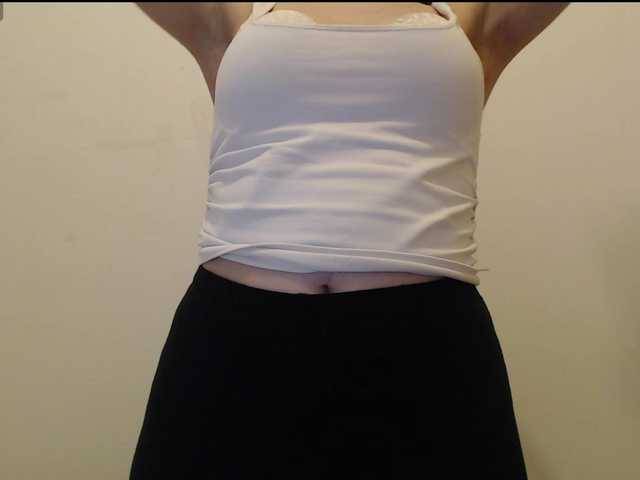 Hot-lina's BongaCams show and profile