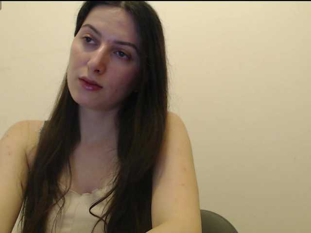 Hot-lina's BongaCams show and profile