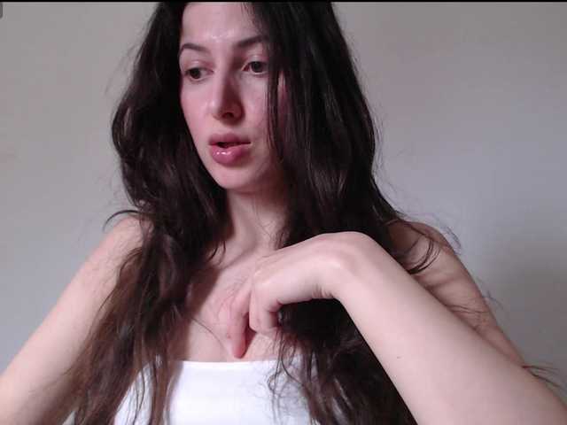 Hot-lina's BongaCams show and profile