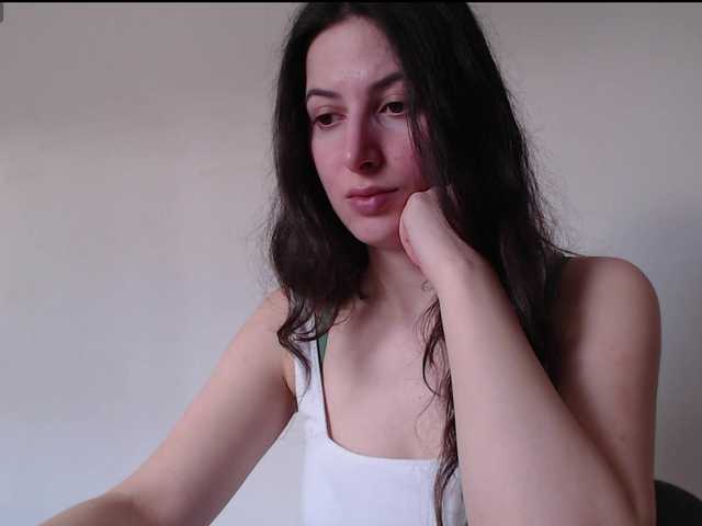 Hot-lina's BongaCams show and profile