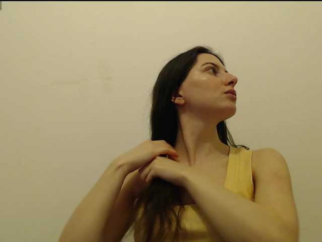 Hot-lina's BongaCams show and profile