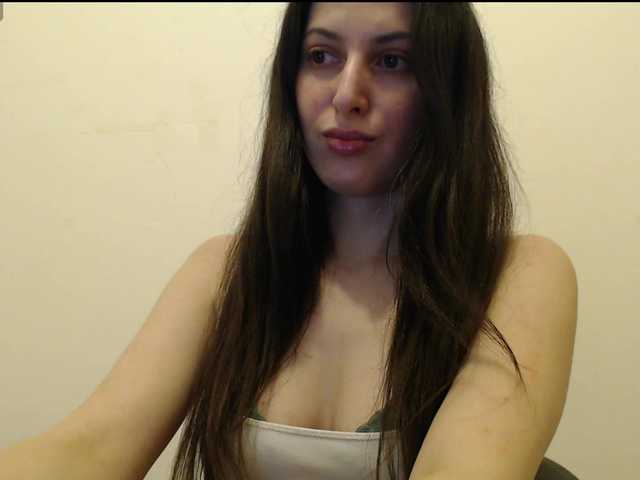 Hot-lina's BongaCams show and profile