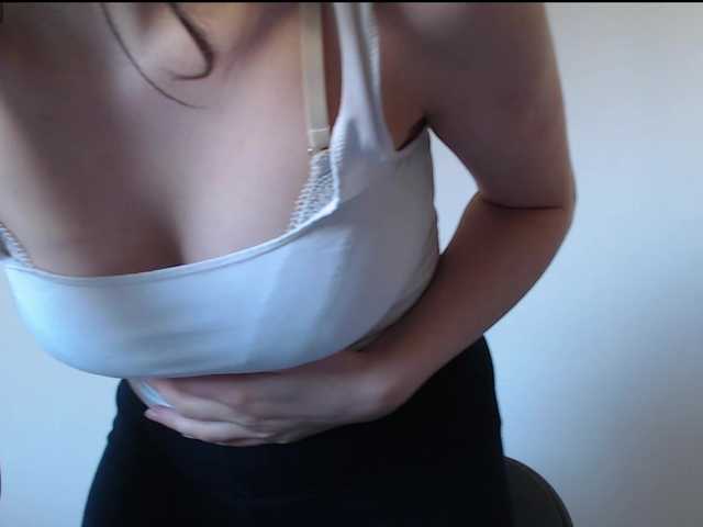 Hot-lina's BongaCams show and profile