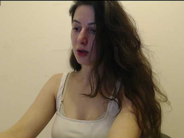 Hot-lina's BongaCams show and profile