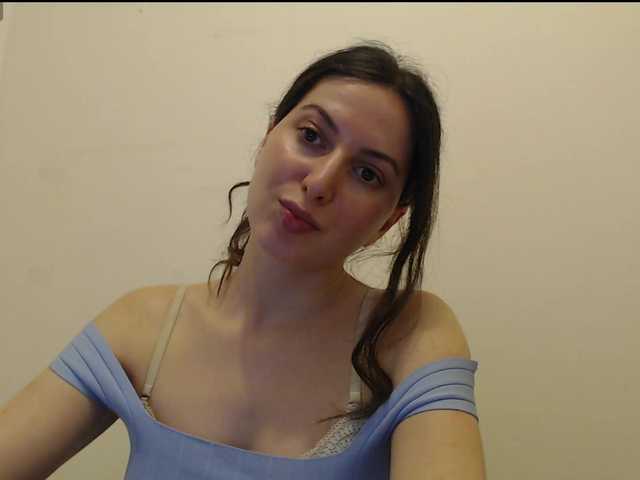 Hot-lina's BongaCams show and profile