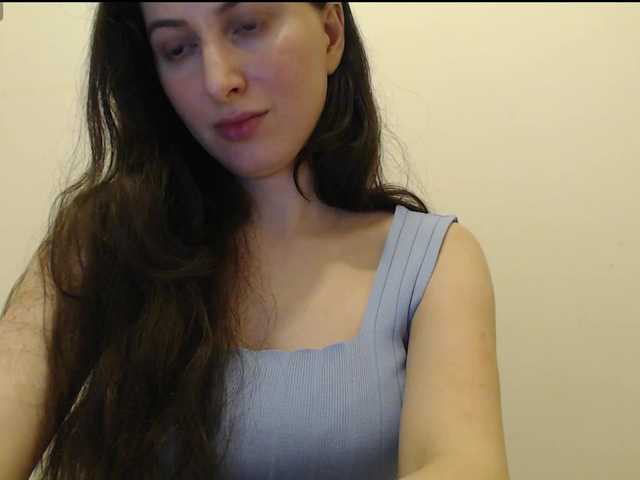 Hot-lina's BongaCams show and profile