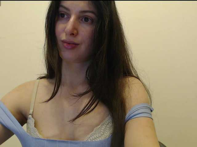 Hot-lina's BongaCams show and profile