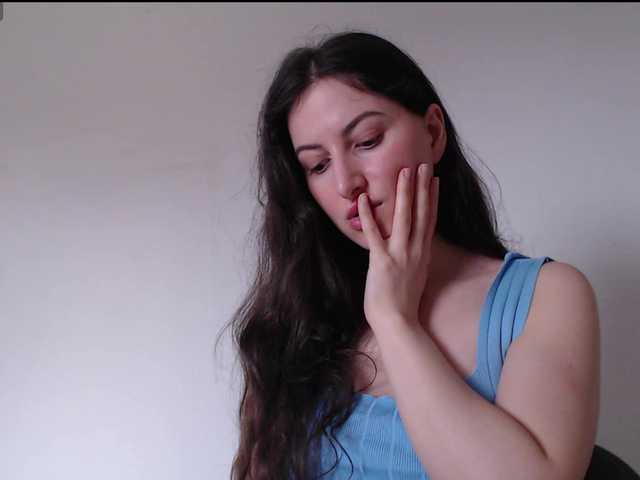 Hot-lina's BongaCams show and profile