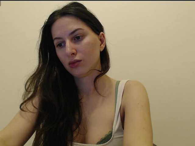 Hot-lina's BongaCams show and profile