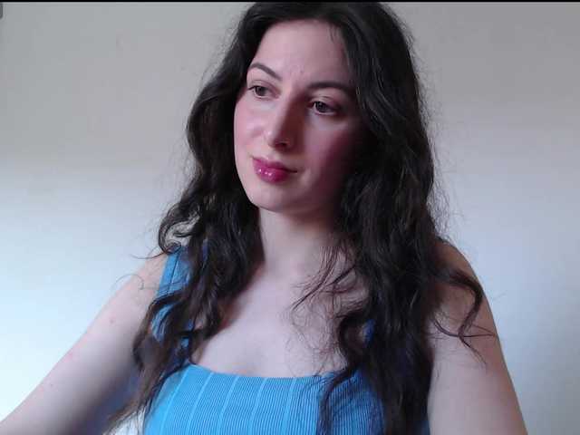 Hot-lina's BongaCams show and profile