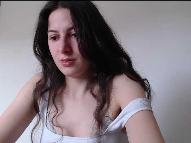Hot-lina's BongaCams show and profile