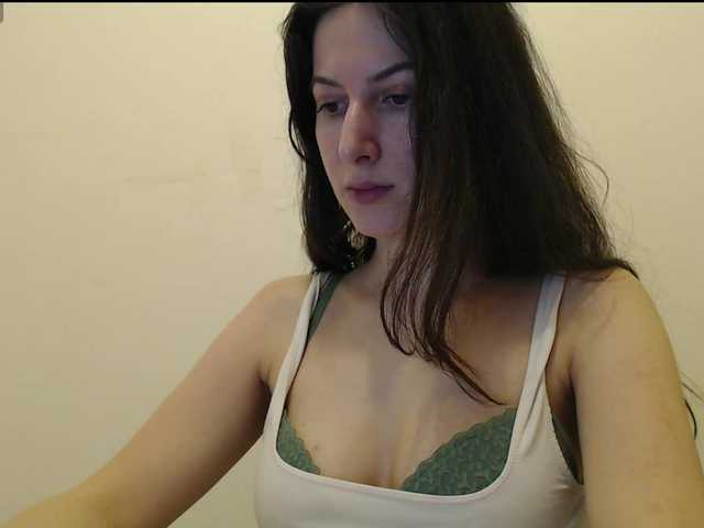Hot-lina's BongaCams show and profile