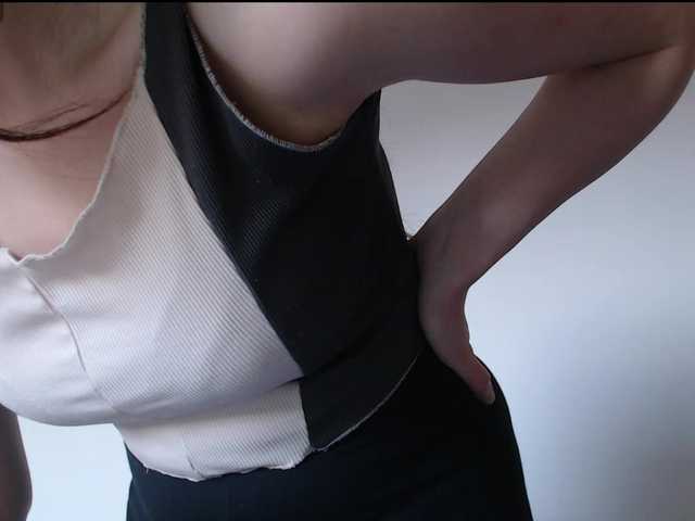 Hot-lina's BongaCams show and profile