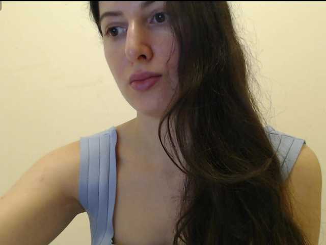Hot-lina's BongaCams show and profile