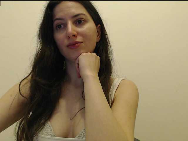 Hot-lina's BongaCams show and profile