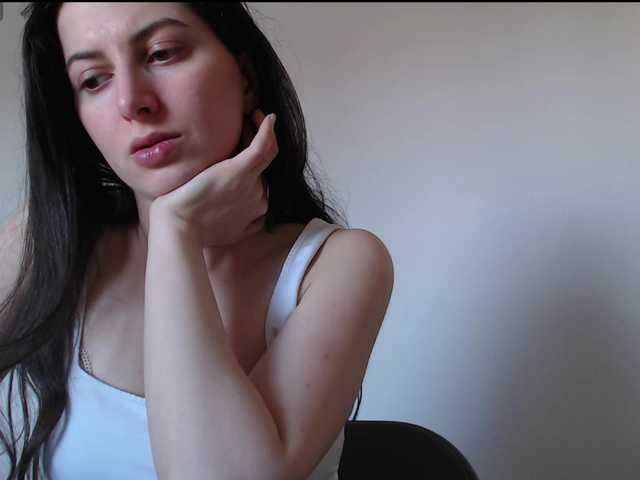 Hot-lina's BongaCams show and profile