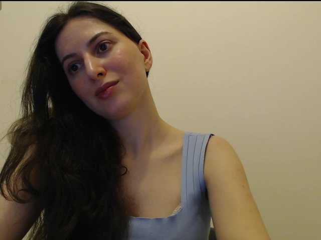 Hot-lina's BongaCams show and profile