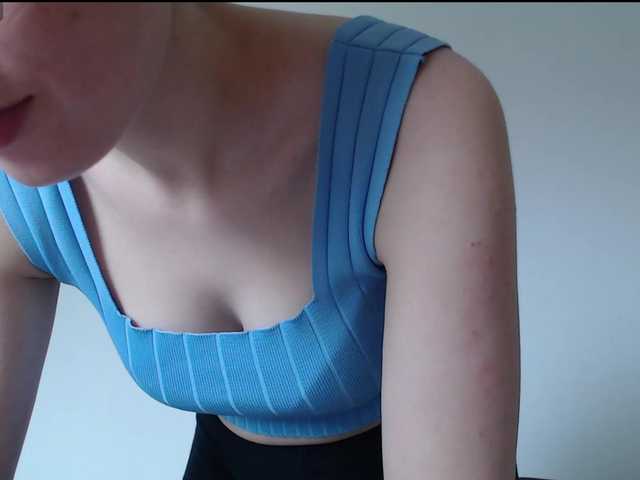 Hot-lina's BongaCams show and profile