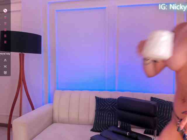 NickyLawson webcam