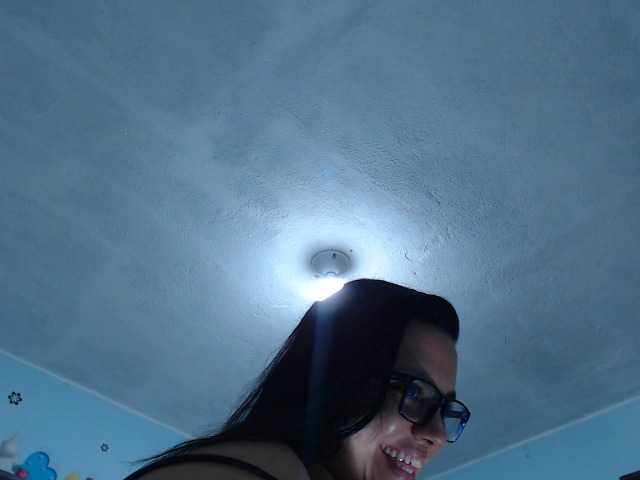 ana-loveee's BongaCams show and profile