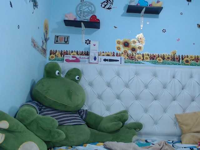 ana-loveee's BongaCams show and profile