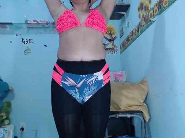 ana-loveee webcam