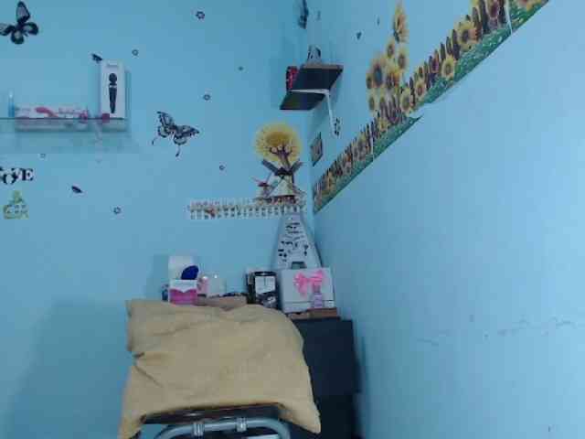 ana-loveee webcam