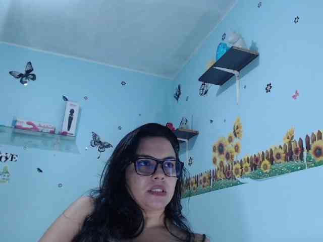 ana-loveee webcam