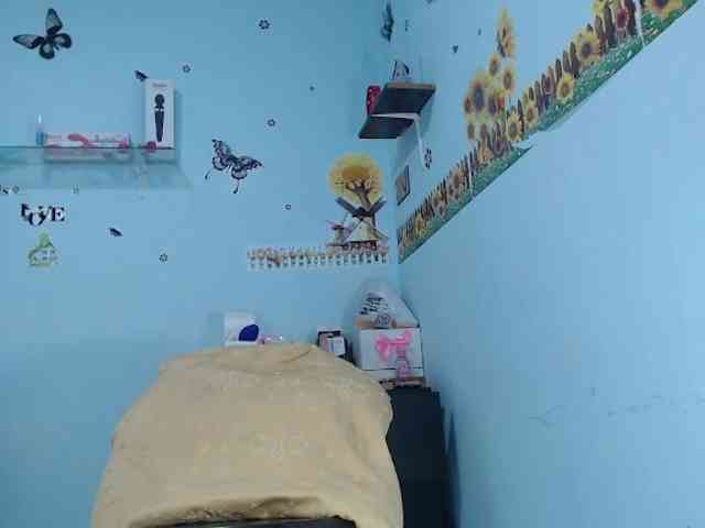 ana-loveee webcam